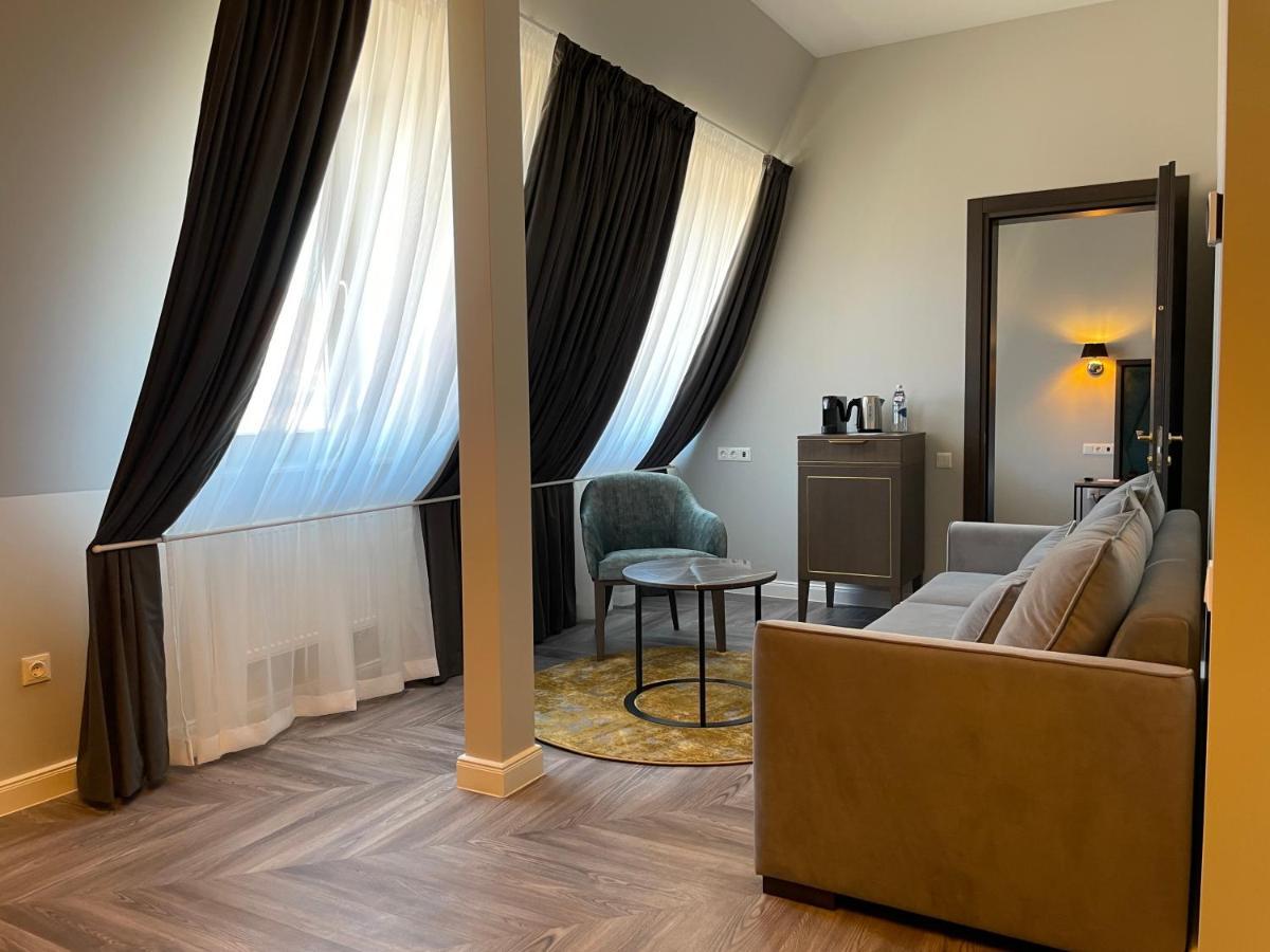 Victoria Hotel كلابيدا المظهر الخارجي الصورة