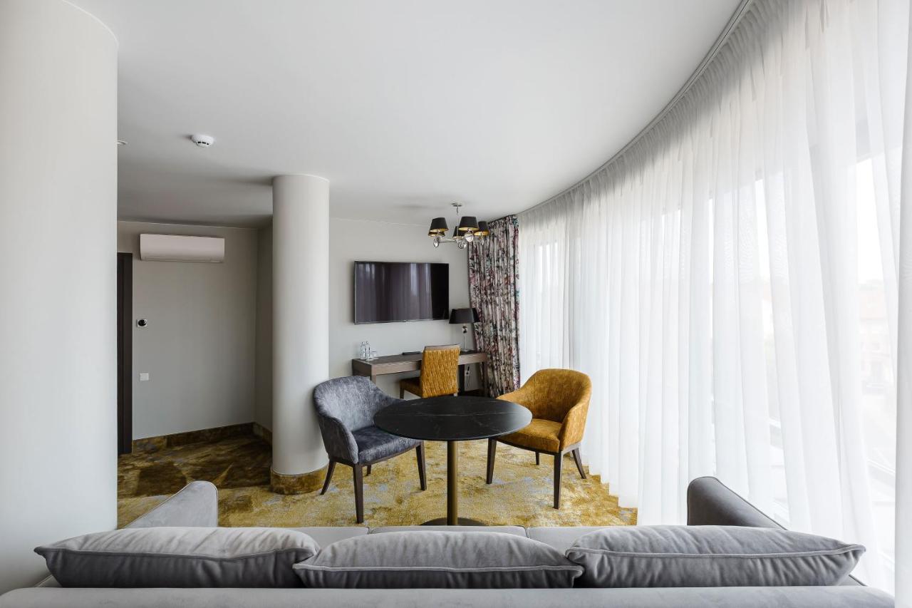 Victoria Hotel كلابيدا المظهر الخارجي الصورة