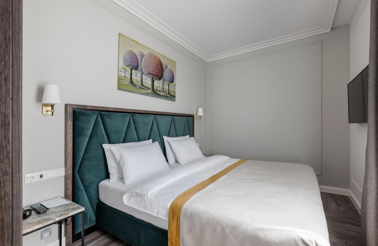 Victoria Hotel كلابيدا المظهر الخارجي الصورة