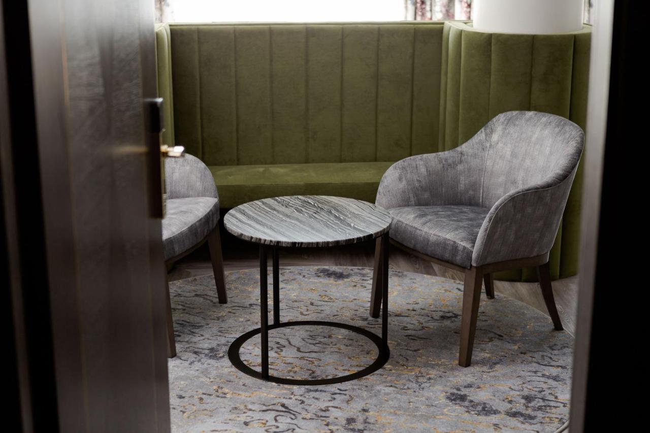 Victoria Hotel كلابيدا المظهر الخارجي الصورة